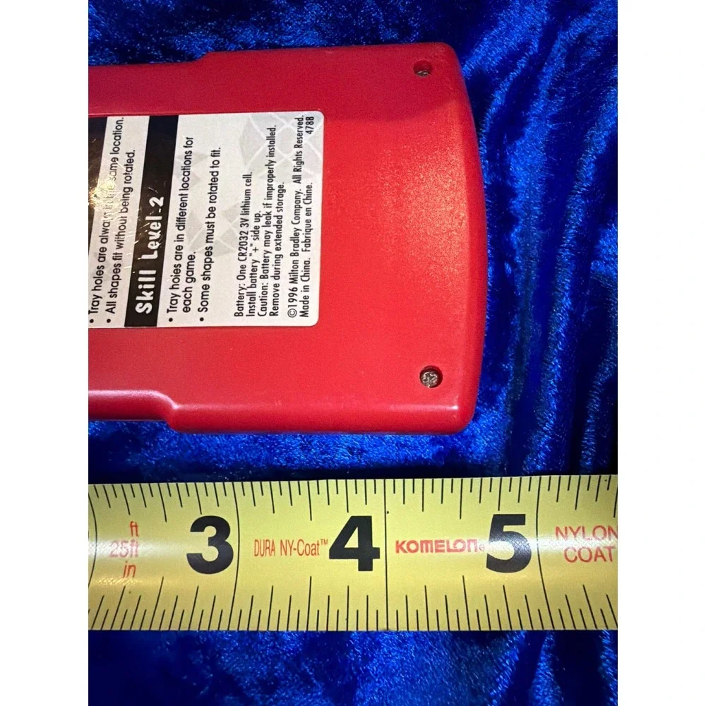 Vintage 1996 Milton Bradley Electronic Hand-Held Perfection Game Red‎ 4788 Retro